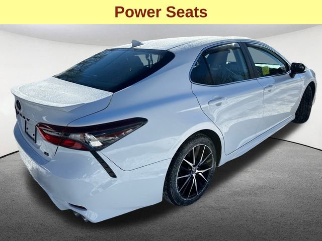 Used 2024 Toyota Camry SE FWD image 10