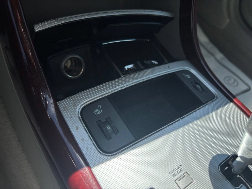 Used 2007 Hyundai Azera Limited FWD image 22