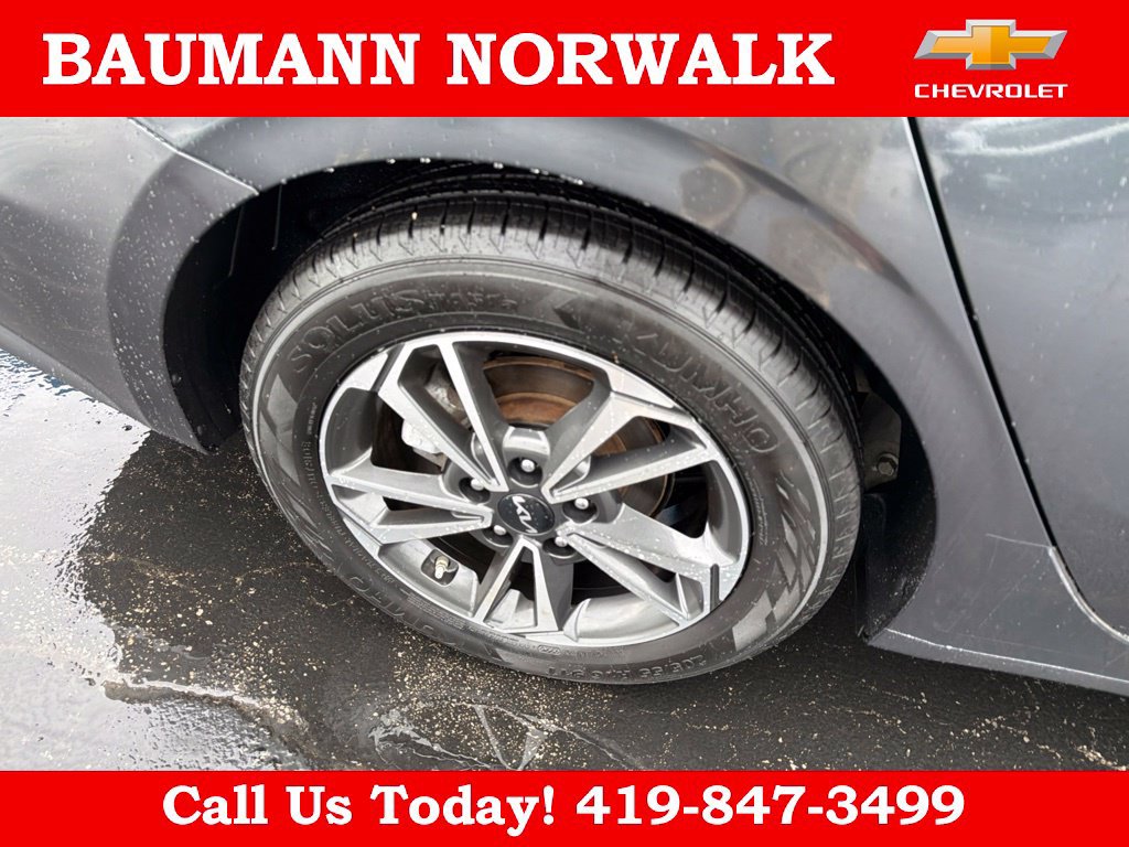 Used 2024 Kia Forte LXS w/ LXS Technology Package FWD image 10