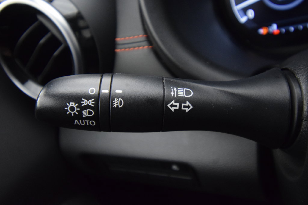 Used 2021 Nissan Kicks SR w/ SR Premium Package FWD image 26