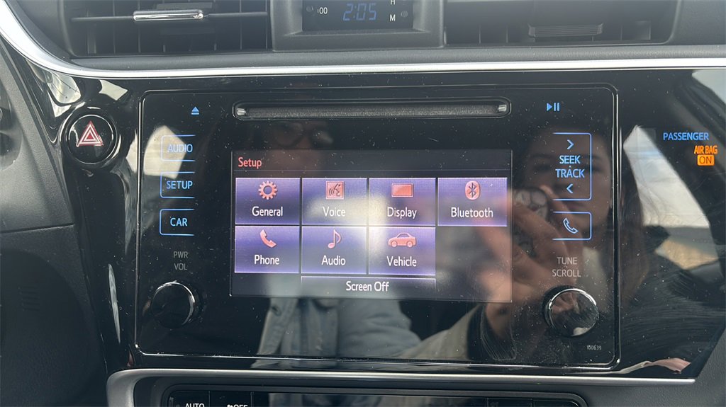 Used 2019 Toyota Corolla LE image 20