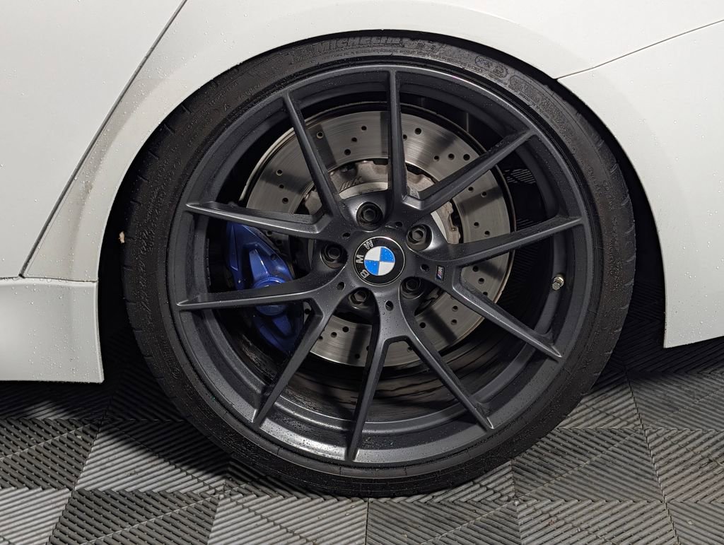 Used 2018 BMW M3 CS w/ Executive Package RWD image 12