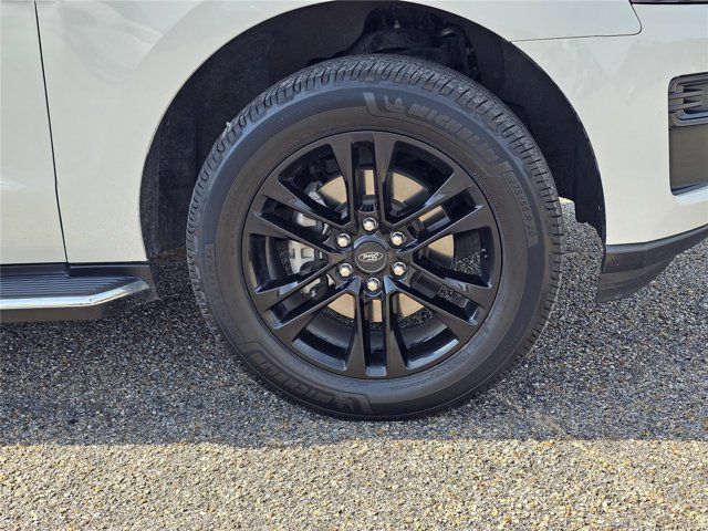 Used 2022 Ford Expedition Max XLT RWD image 14