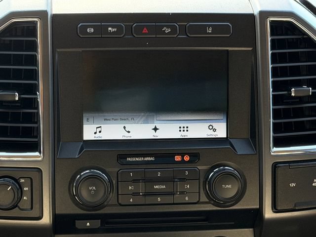Used 2017 Ford F250 XLT w/ XLT Premium Package AWD/4WD image 18
