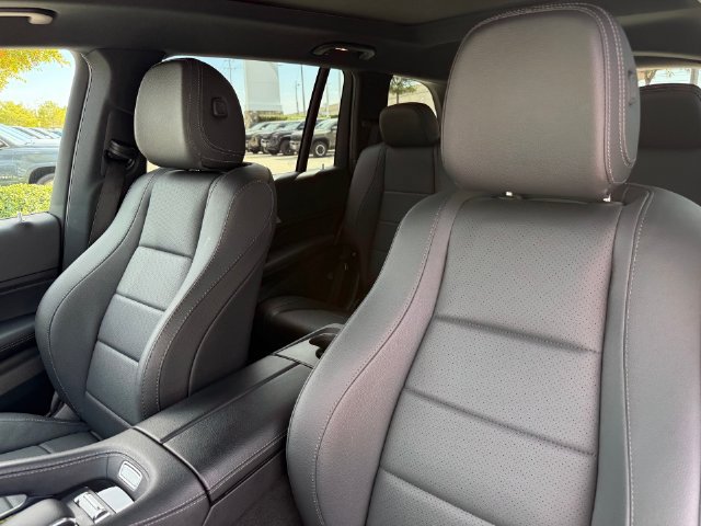 Used 2025 Mercedes-Benz GLS 450 4MATIC image 15