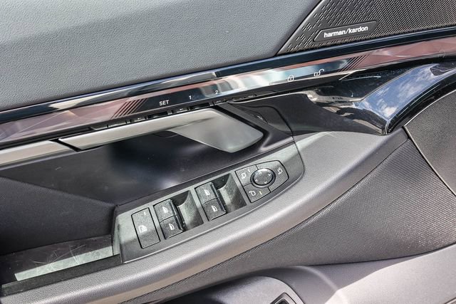 Used 2024 BMW i5 eDrive40i RWD image 23