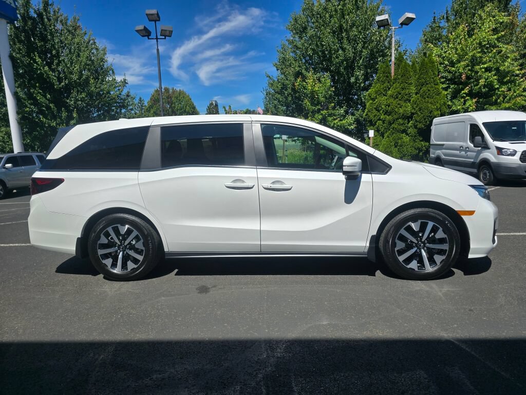 New 2026 Honda Odyssey EX-L image 6