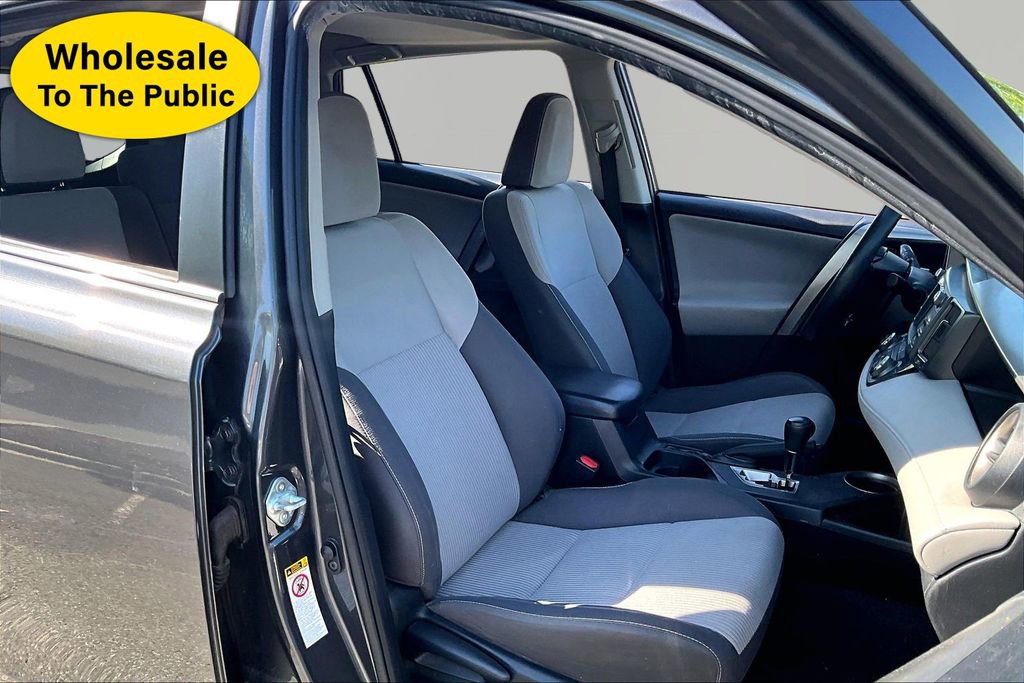 Used 2015 Toyota RAV4 XLE FWD image 20