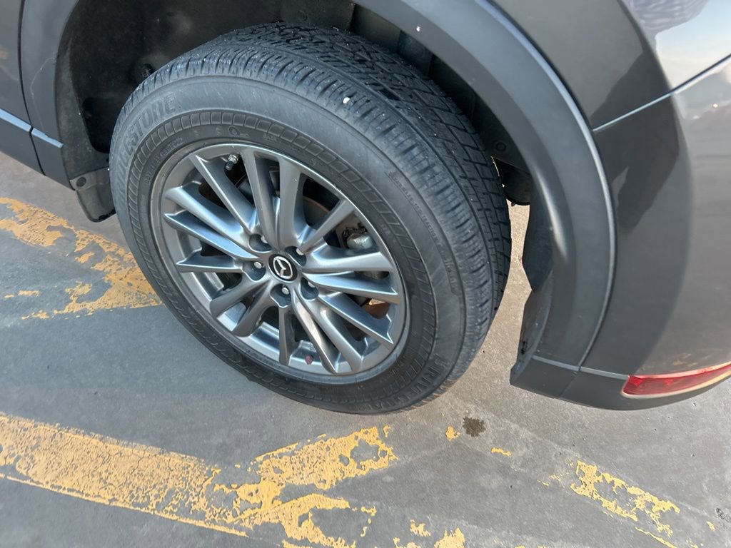 Used 2017 MAZDA CX-5 Touring w/ Preferred Equipment Package image 7