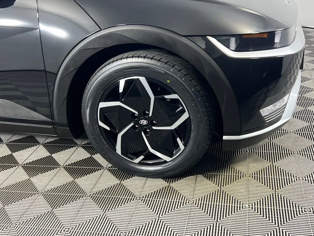 Used 2024 Hyundai Ioniq 5 SEL image 12