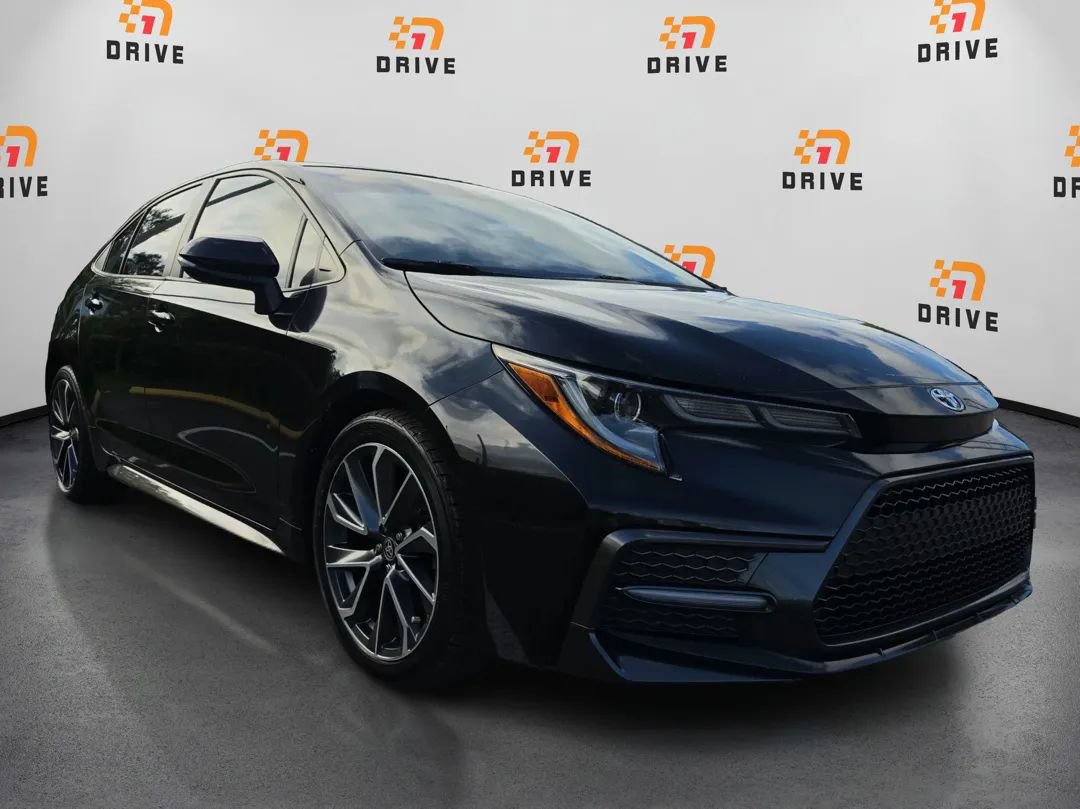 Used 2022 Toyota Corolla SE FWD image 3