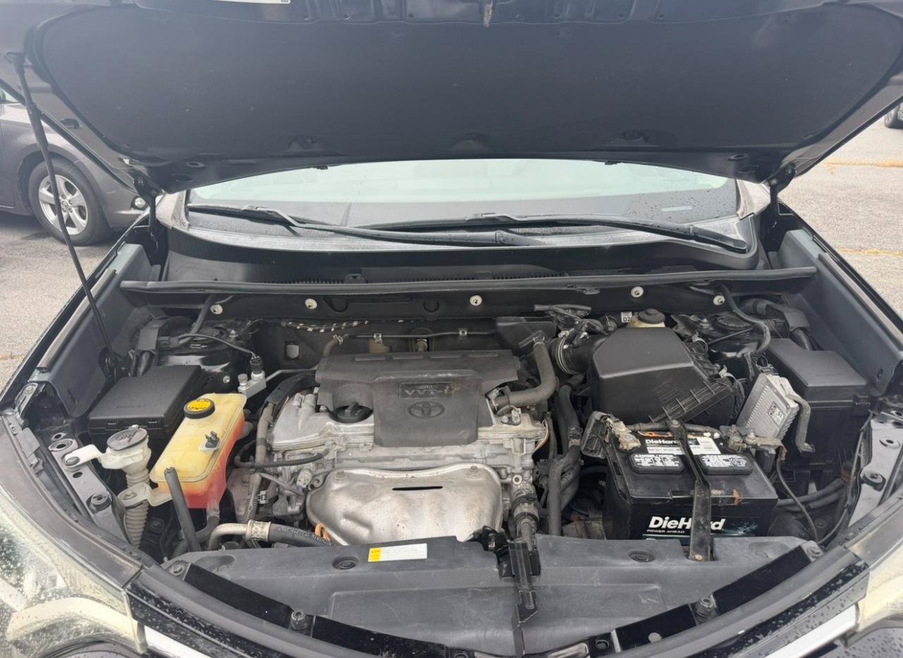 Used 2017 Toyota RAV4 XLE FWD image 37