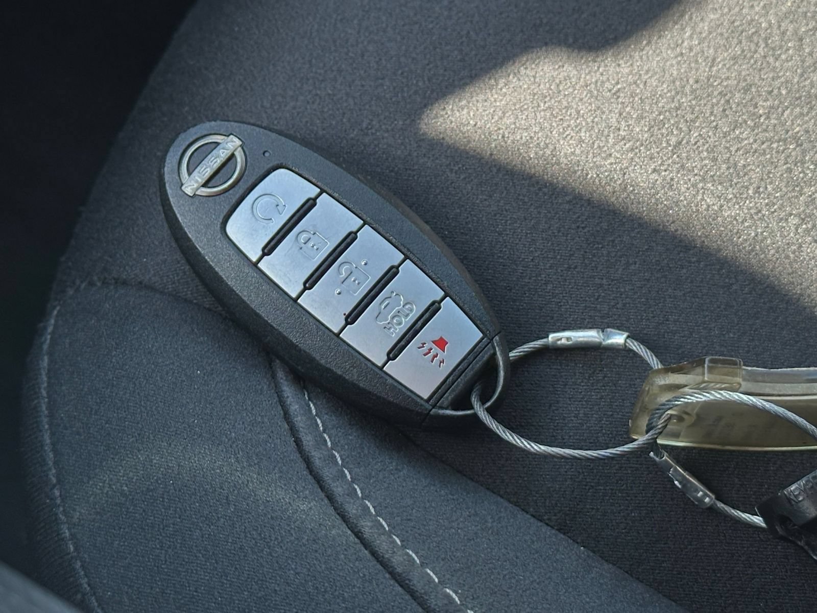 Used 2025 Nissan Altima 2.5 SV FWD image 24