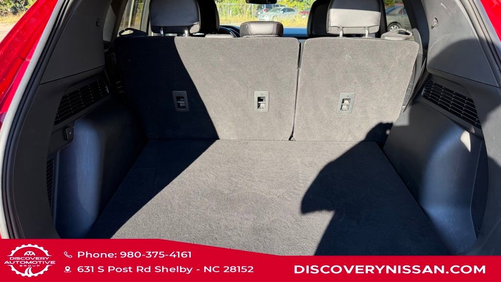 Used 2022 Ford Escape Titanium w/ Titanium Premium Package image 34