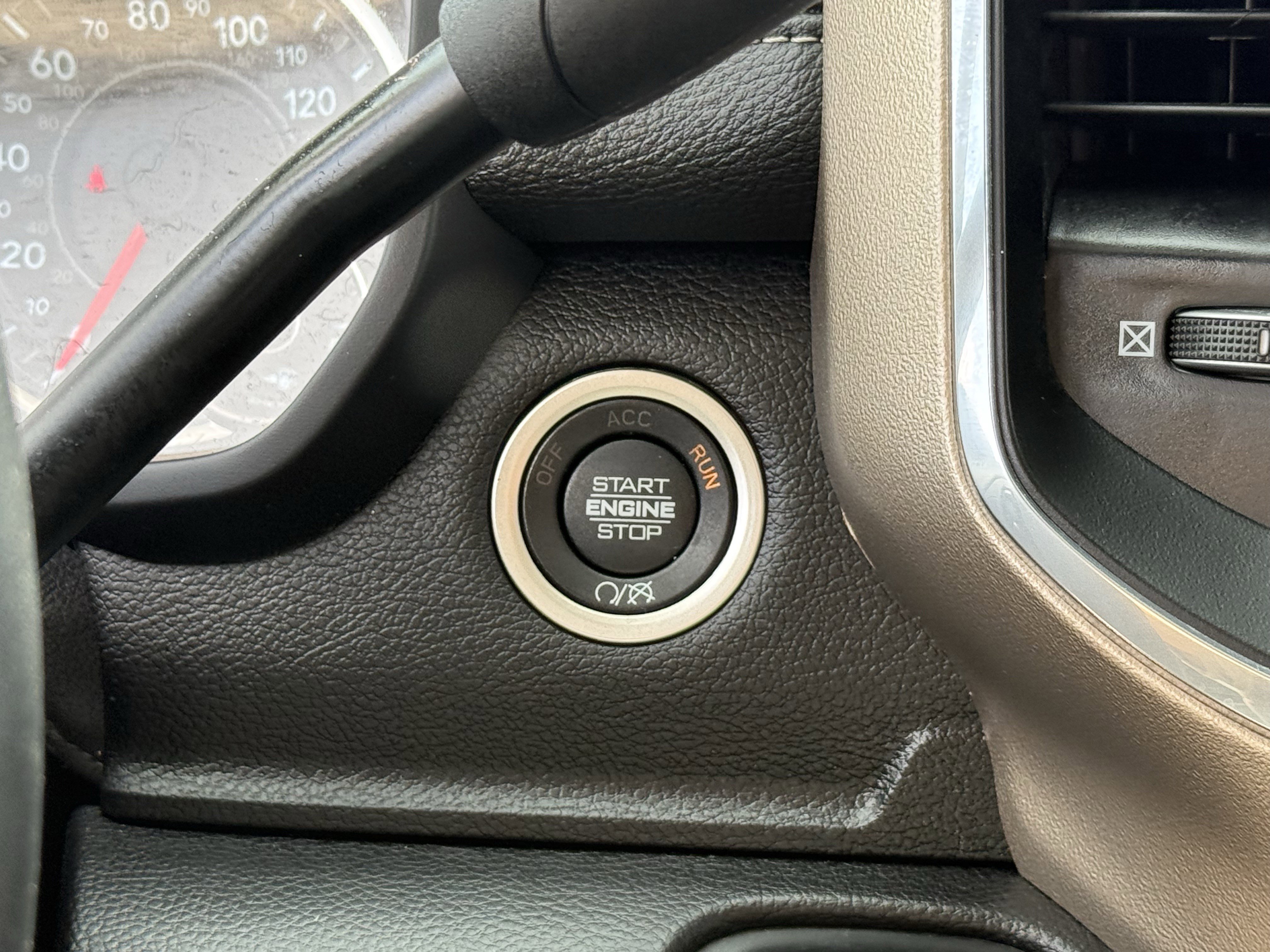 Used 2024 RAM 2500 Laramie image 24