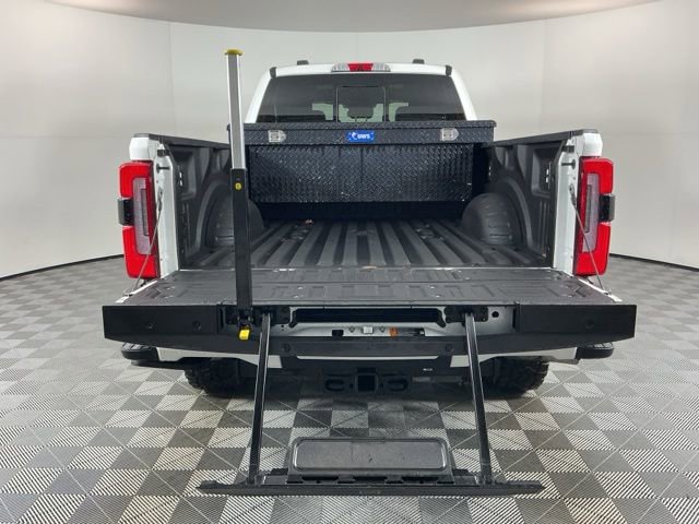 Certified 2024 Ford F350 Platinum image 8
