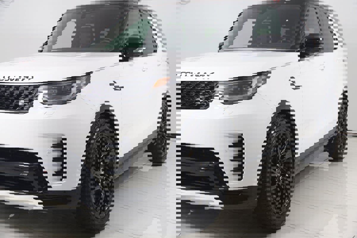 Used 2023 Land Rover Discovery S R-Dynamic image 63