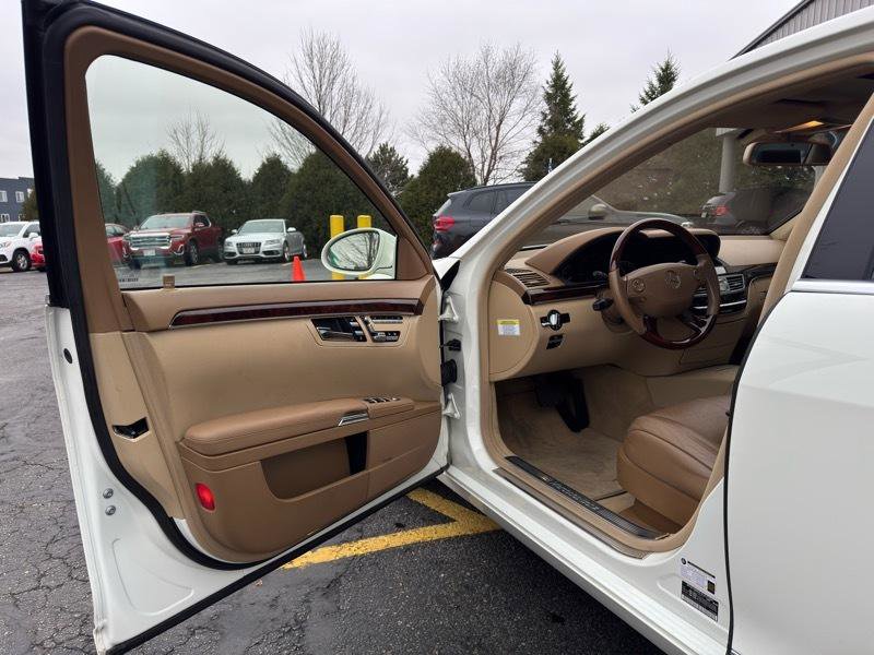 Used 2009 Mercedes-Benz S 550 4MATIC image 12