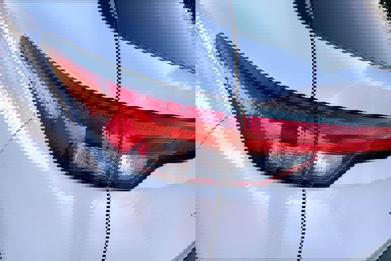 Used 2022 Mitsubishi Outlander SEL image 28