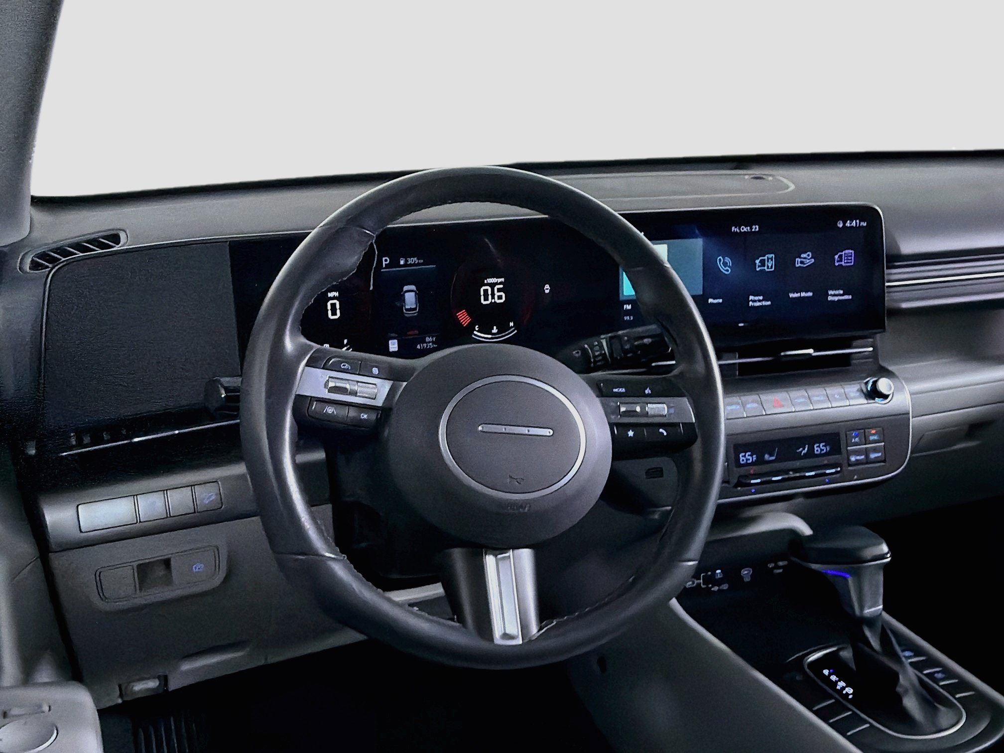 Used 2025 Hyundai Kona SEL FWD image 18