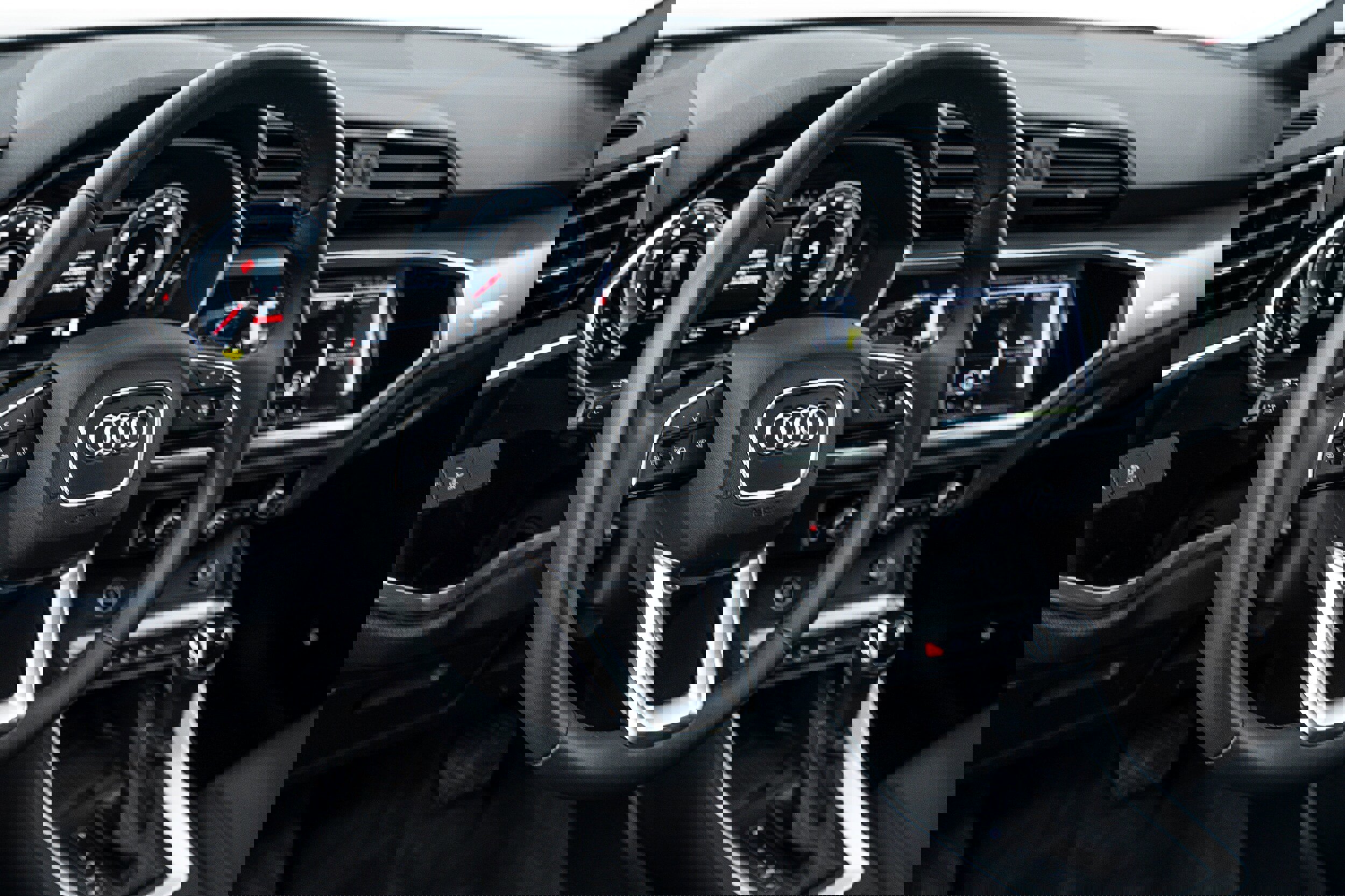 Certified 2025 Audi Q3 2.0T Premium Plus w/ Premium Plus Package image 9