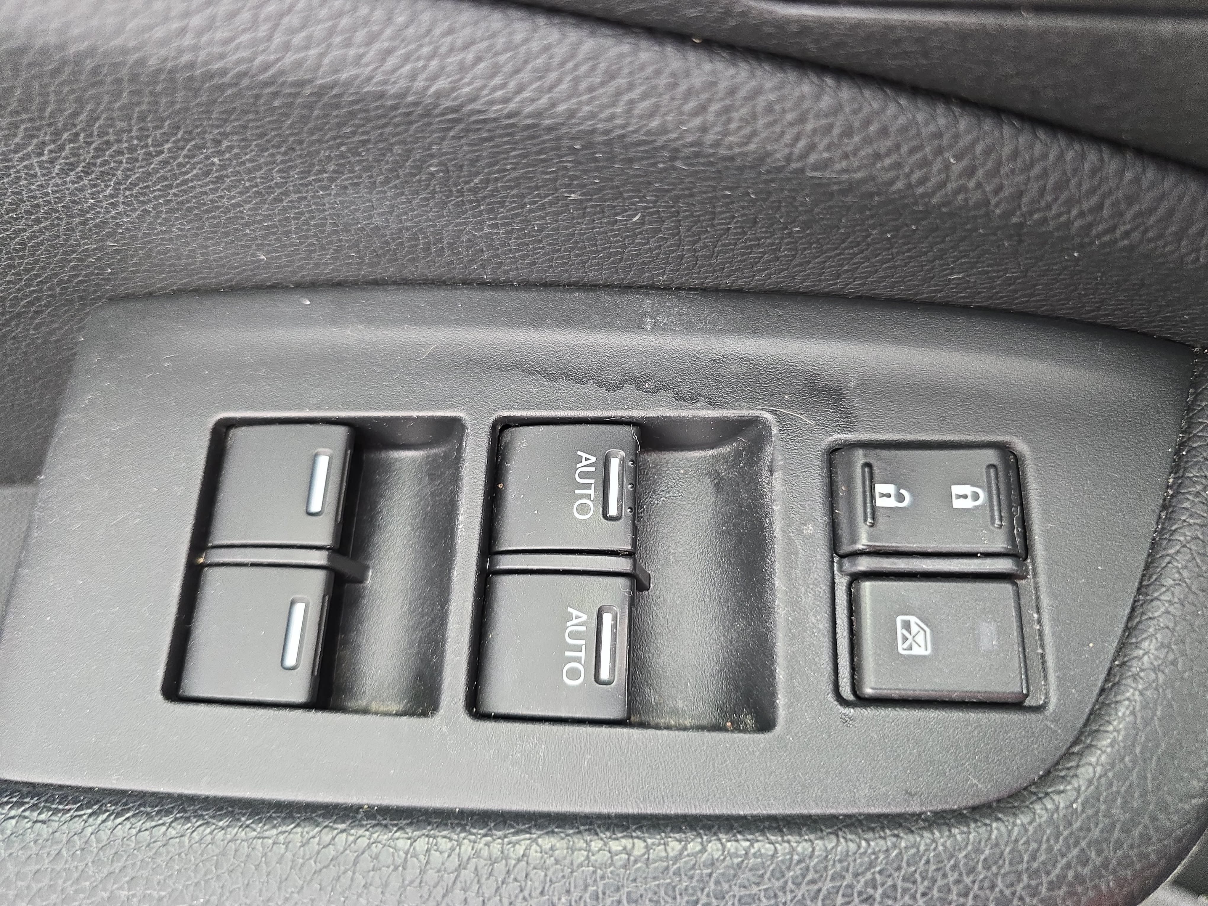 Used 2016 Honda Pilot Elite image 29