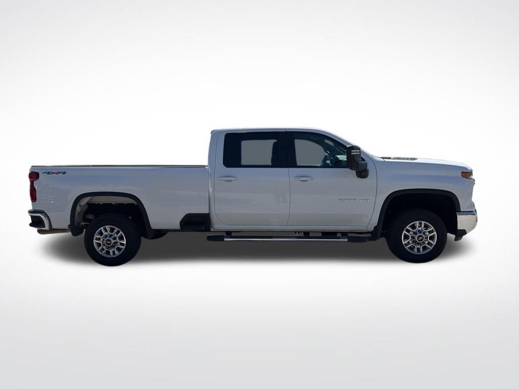 Used 2025 Chevrolet Silverado 2500 LT w/ Convenience Package image 4
