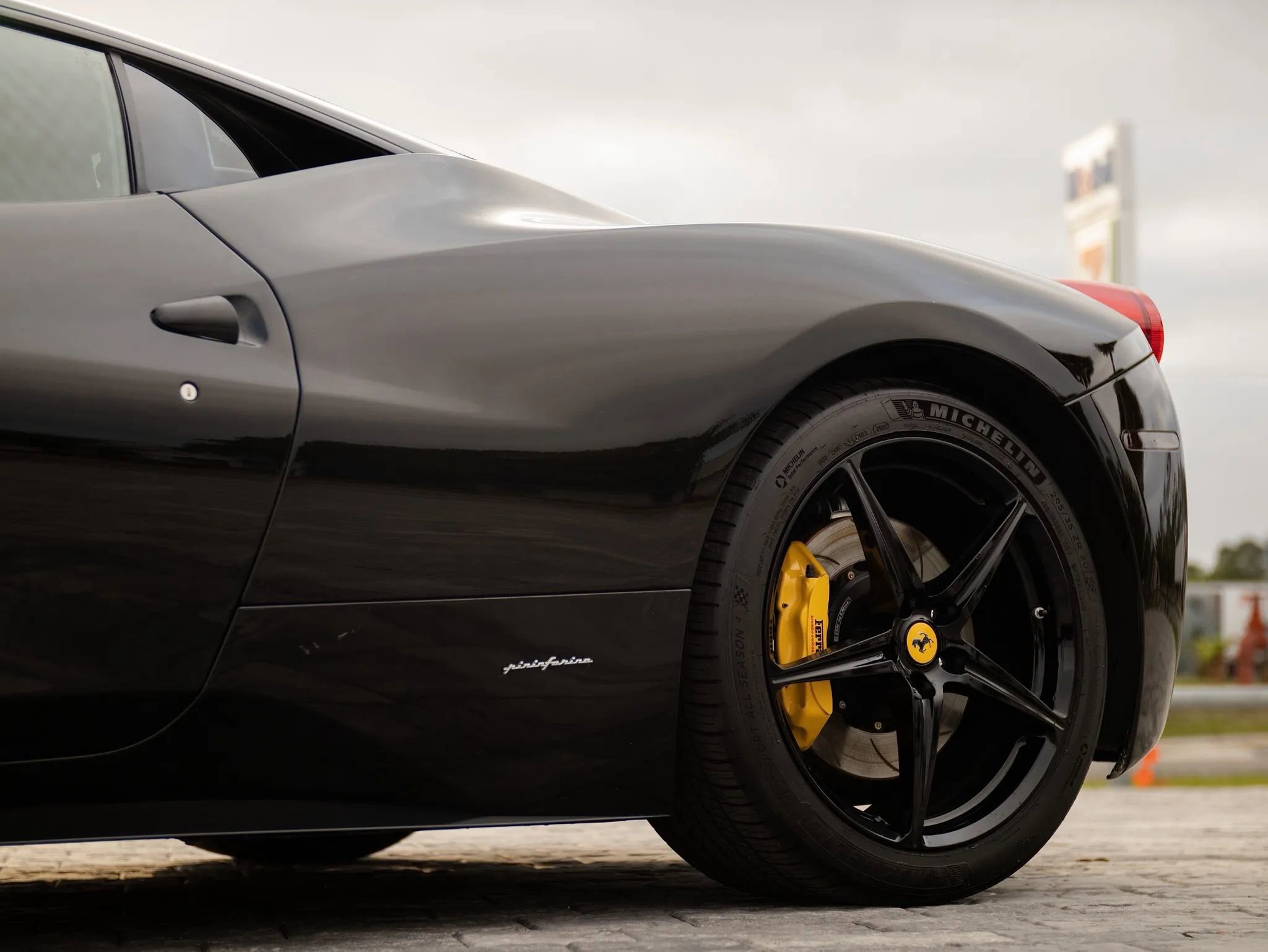 Used 2010 Ferrari 458 Italia Coupe image 13