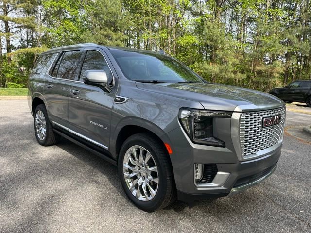 Used 2021 GMC Yukon Denali w/ Denali Premium Package image 2