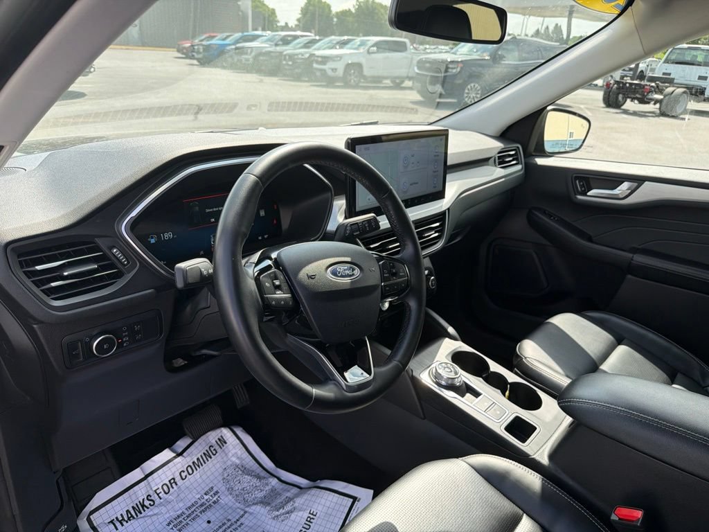Used 2024 Ford Escape Platinum AWD/4WD image 10