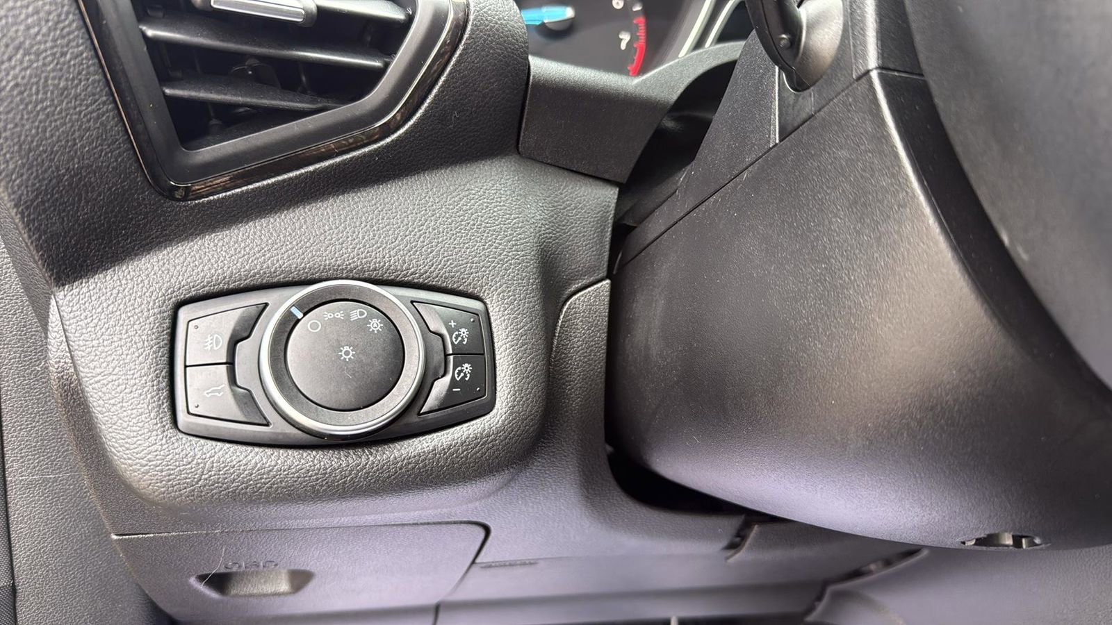 Used 2017 Ford Escape Titanium w/ Equipment Group 301A image 17