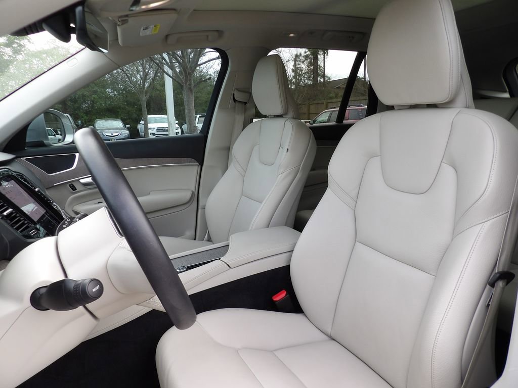 Certified 2024 Volvo XC90 B6 Plus w/ Protection Package Premier image 14