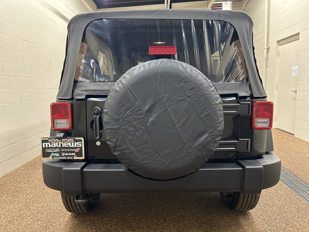 Used 2012 Jeep Wrangler Unlimited Sport image 3