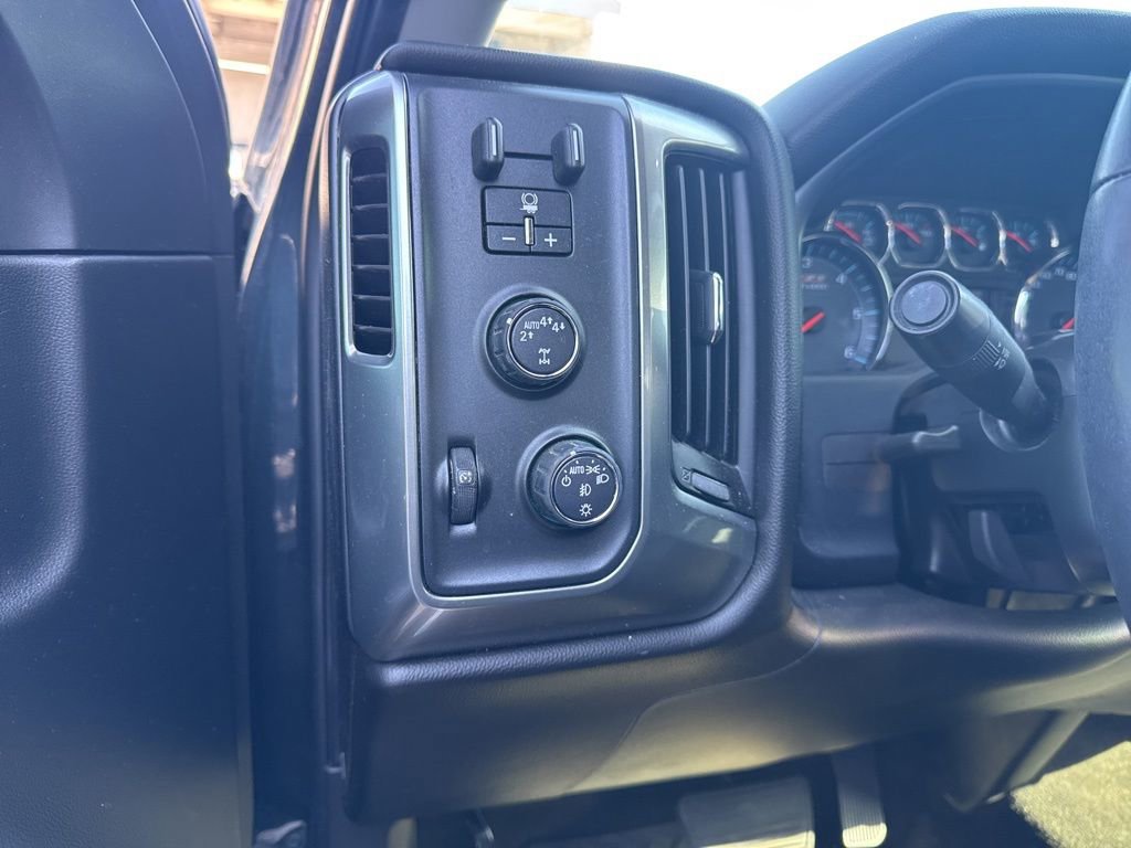 Used 2017 Chevrolet Silverado 1500 LT w/ All Star Edition image 8