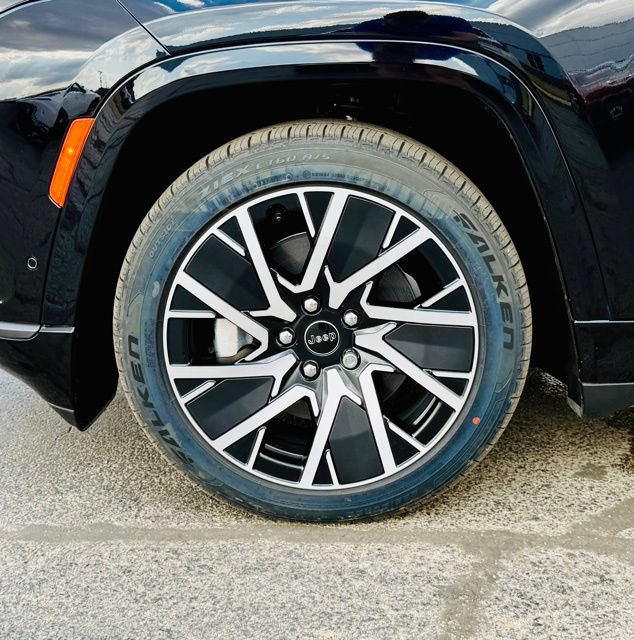 New 2025 Jeep Wagoneer S Limited AWD/4WD image 10