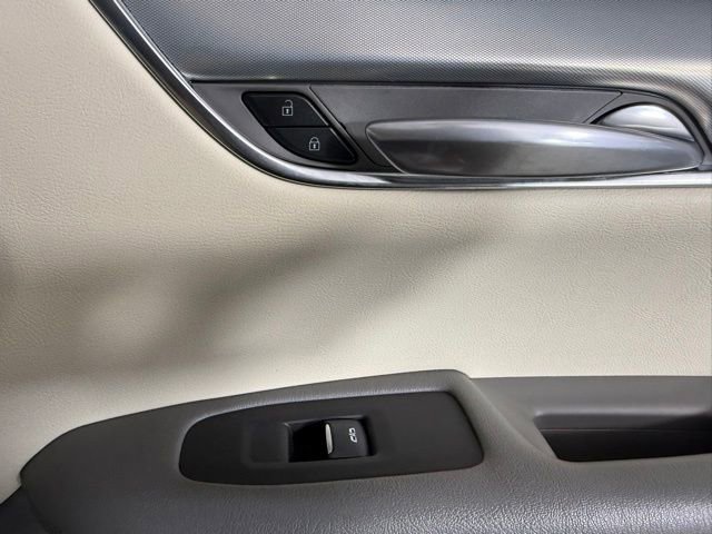 Used 2020 Cadillac XT5 Premium Luxury FWD image 33