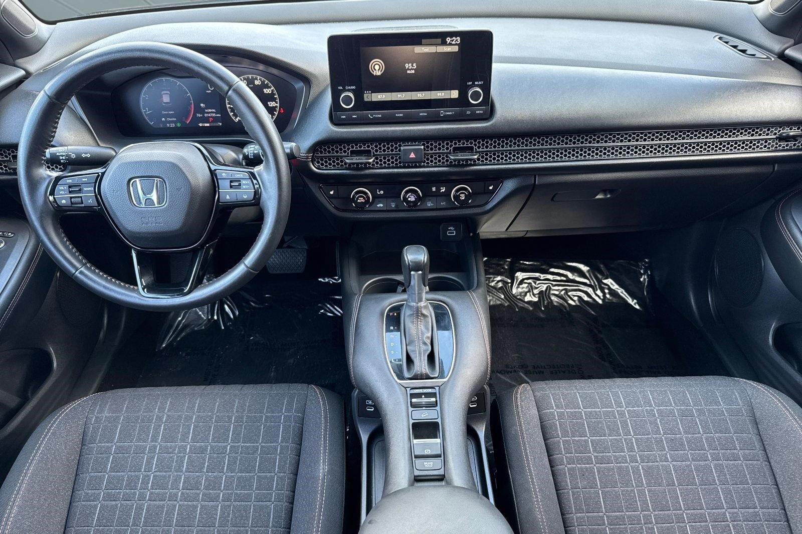 Used 2024 Honda HR-V Sport image 15