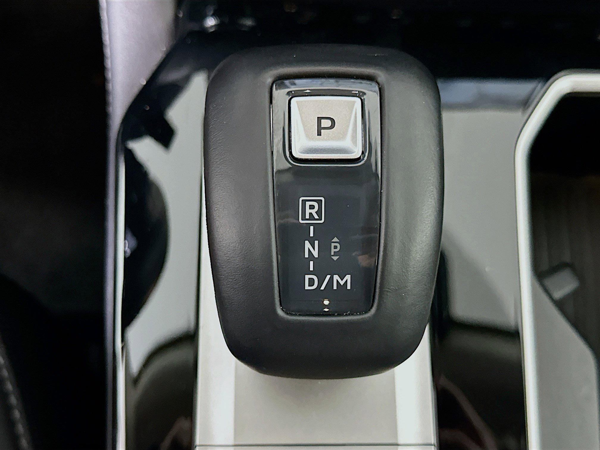 Used 2025 Mitsubishi Outlander SE image 25