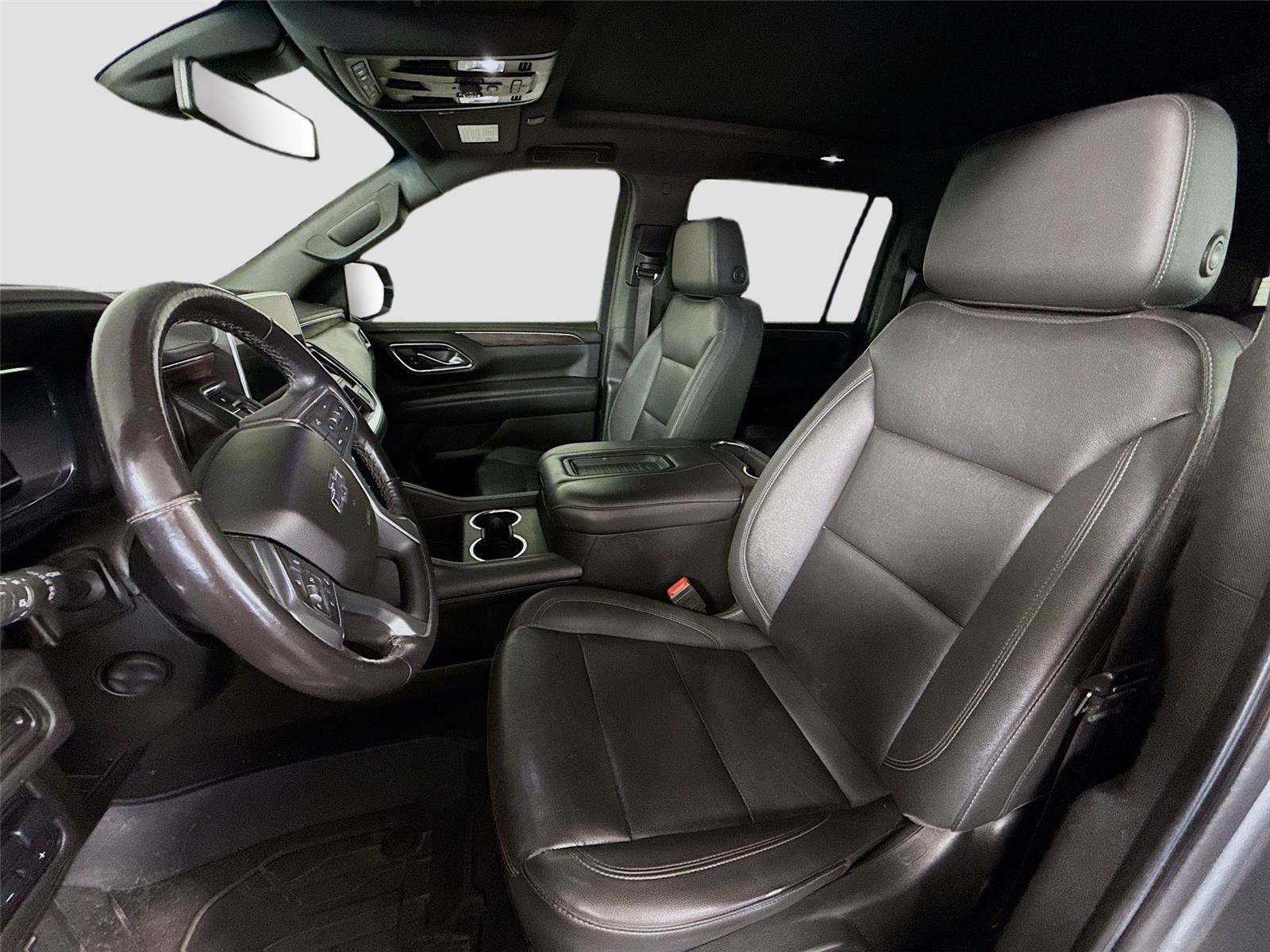 Used 2022 Chevrolet Suburban Z71 w/ Luxury Package image 15