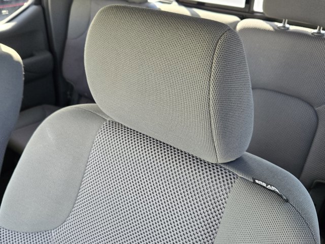 Used 2020 Nissan Frontier SV w/ Midnight Edition Floor Mats image 22