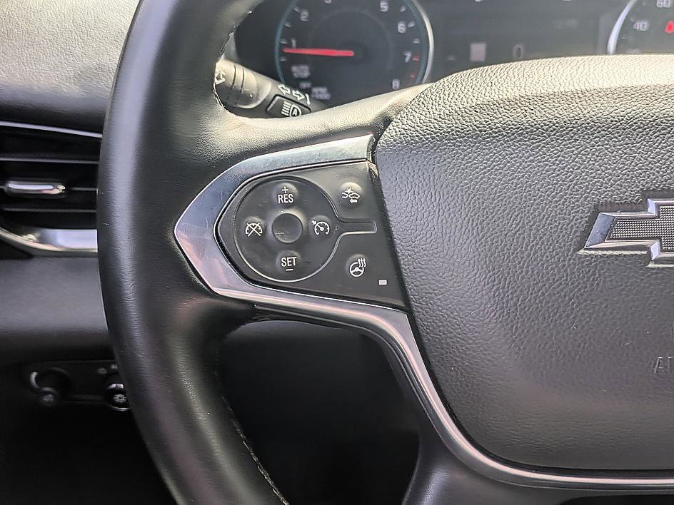 Used 2023 Chevrolet Traverse RS image 17