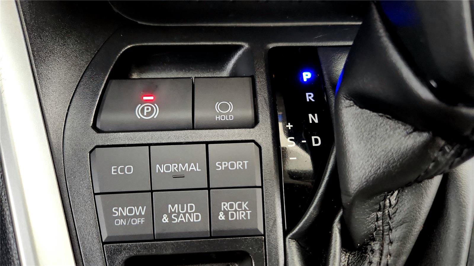 Certified 2023 Toyota RAV4 XLE w/ Convenience Package image 34