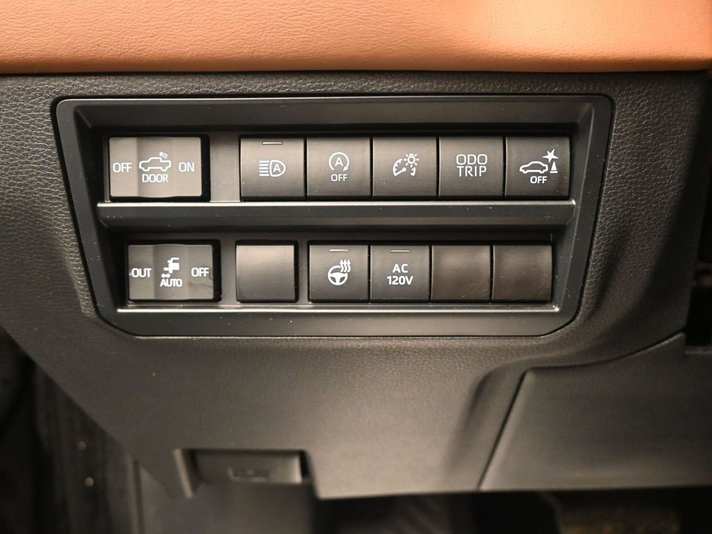 Used 2023 Toyota Tundra 1794 Edition image 21