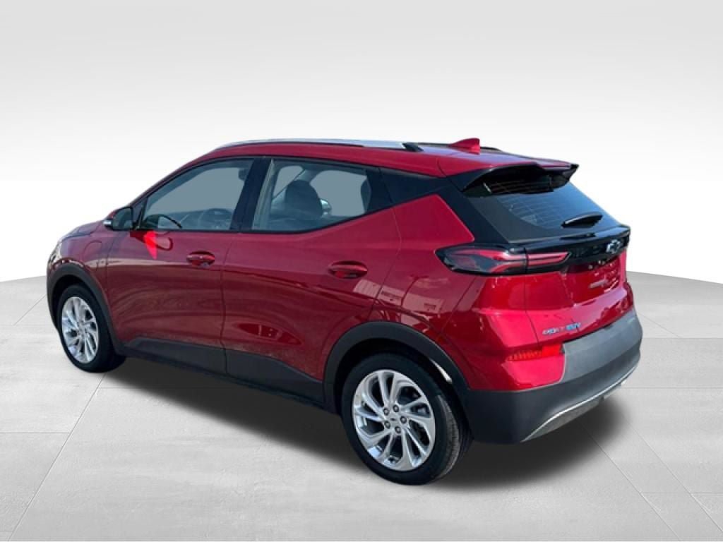 Used 2022 Chevrolet Bolt EUV LT FWD image 4