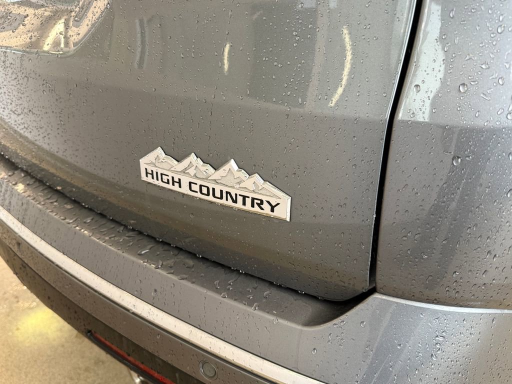 Used 2020 Chevrolet Traverse High Country AWD/4WD image 3