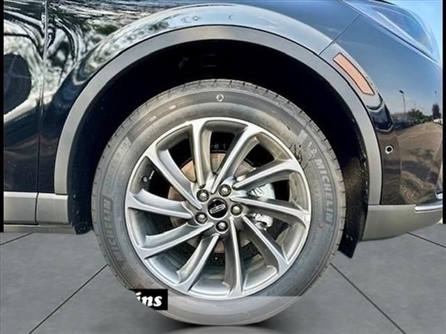 New 2024 Lincoln Corsair AWD w/ Equipment Group 102A image 4