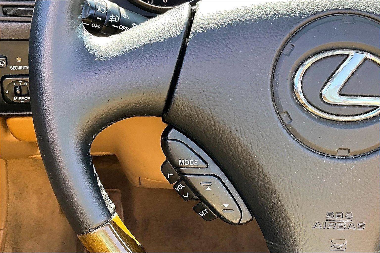 Used 2008 Lexus SC 430 Convertible image 9