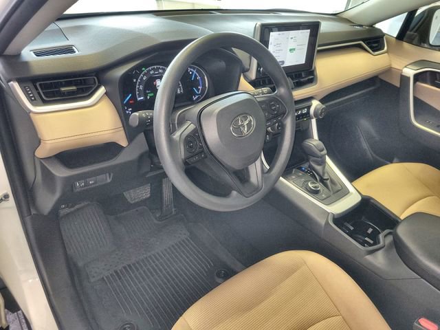 Used 2024 Toyota RAV4 LE AWD/4WD image 14