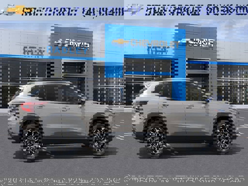New 2026 Chevrolet Trax RS w/ Sunroof Package image 5