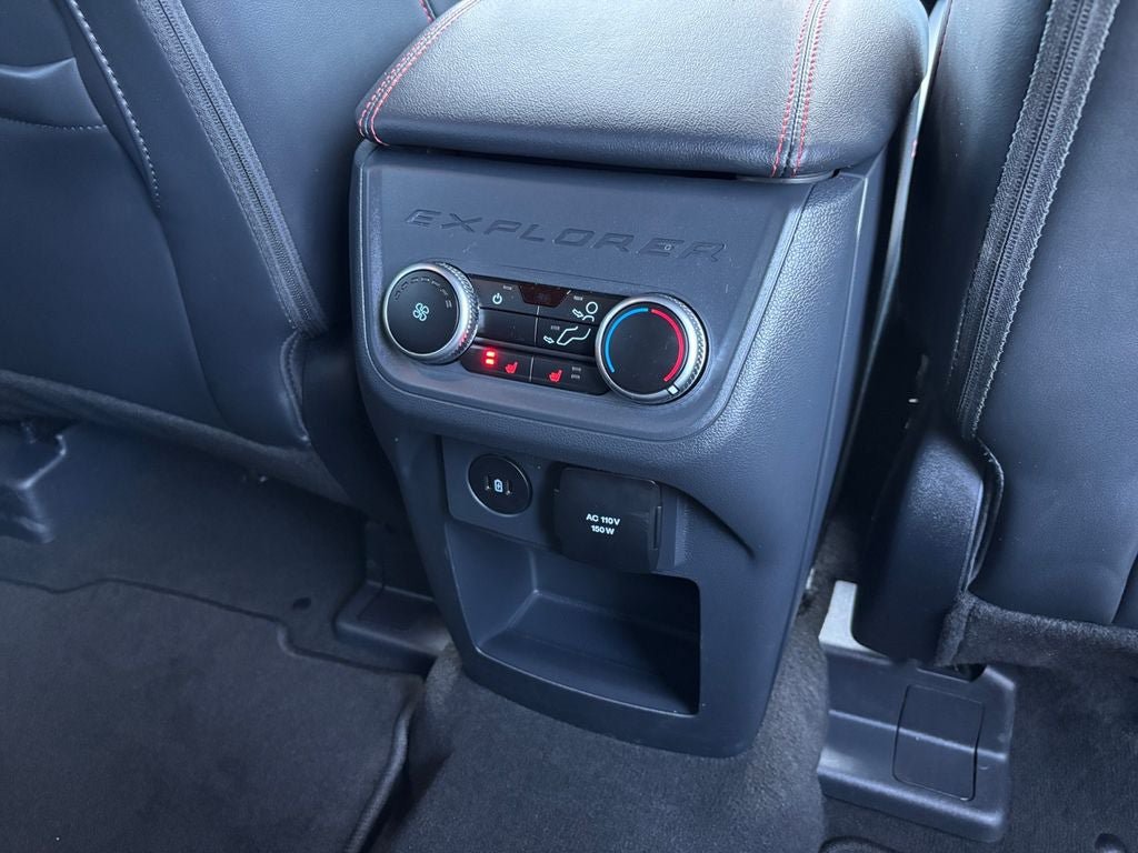 Used 2025 Ford Explorer ST AWD/4WD image 32